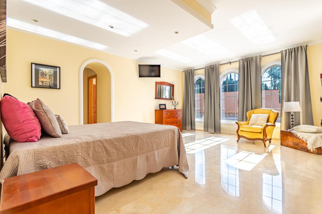 Fuengirola Villa Majestic ミハス エクステリア 写真
